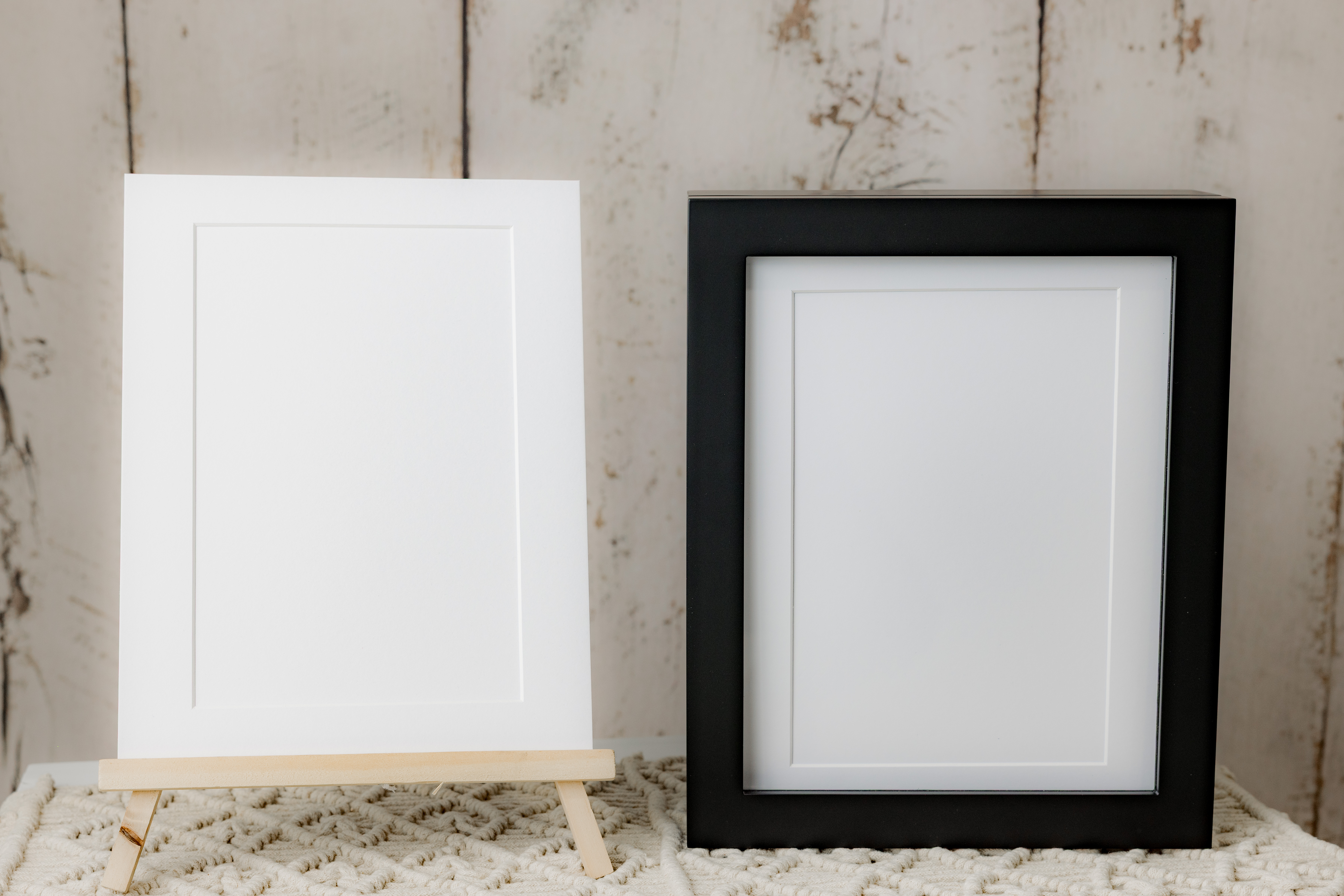 Black or White Artmount Boxes